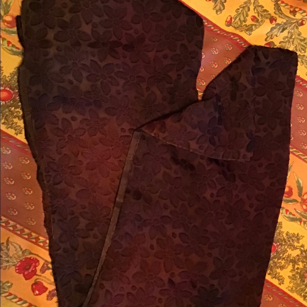 Brown velvet floral-silky leaf scarf